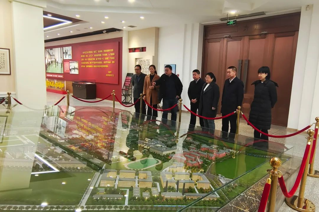 1743038424183071525.png image.png